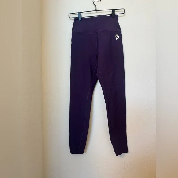 Peloton Cadent Women's Deep Purple Sports and Pants set - Picture 6 of 7